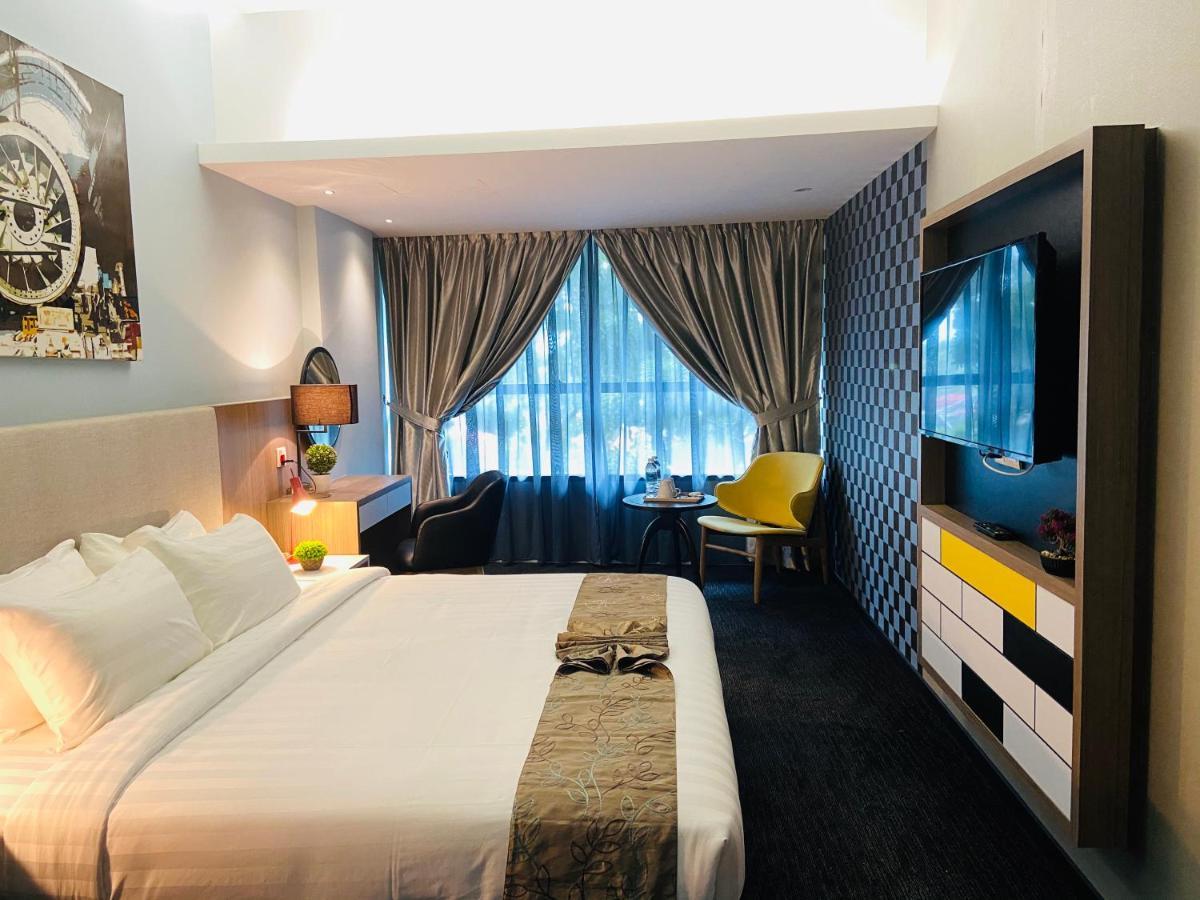 Glex Hotel Signature Johor Bahru Extérieur photo