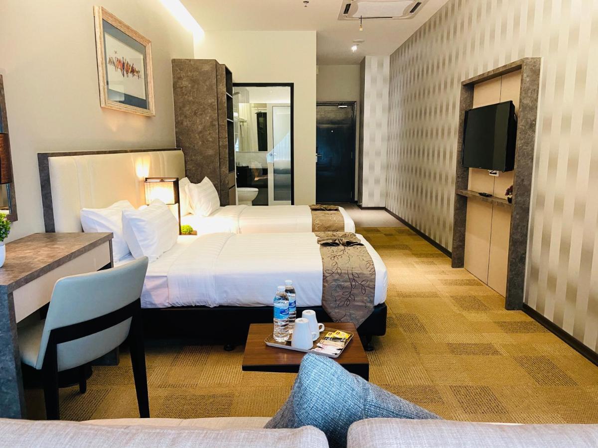 Glex Hotel Signature Johor Bahru Extérieur photo