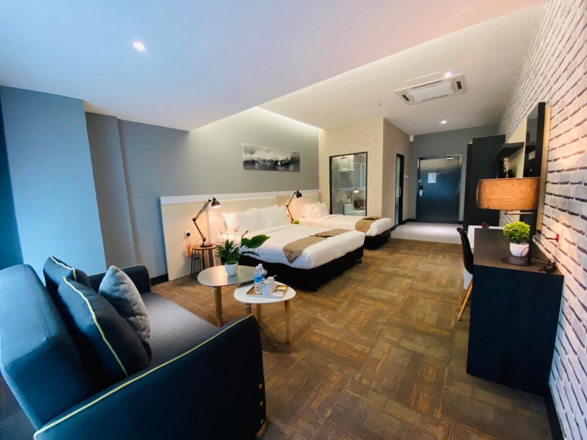 Glex Hotel Signature Johor Bahru Extérieur photo