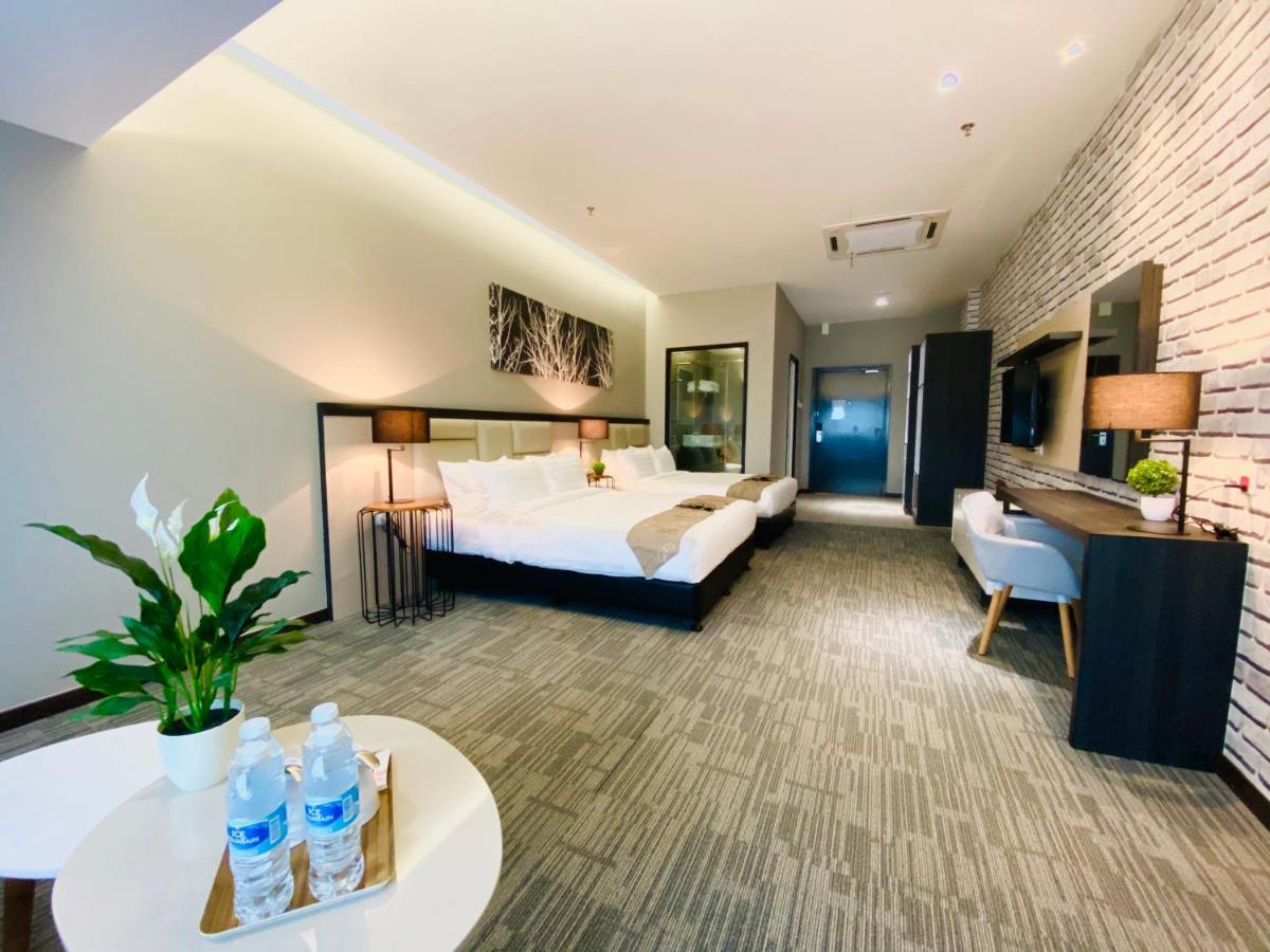 Glex Hotel Signature Johor Bahru Extérieur photo