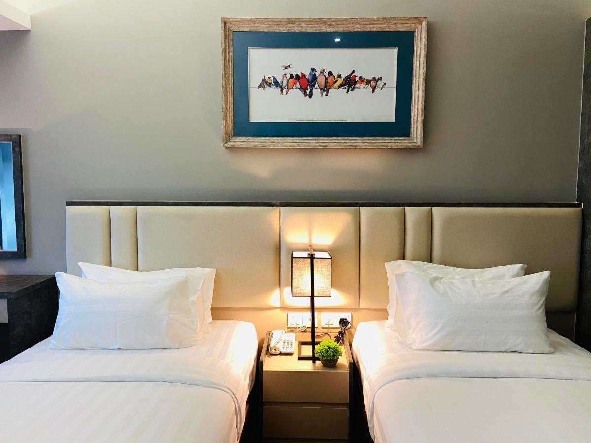 Glex Hotel Signature Johor Bahru Extérieur photo