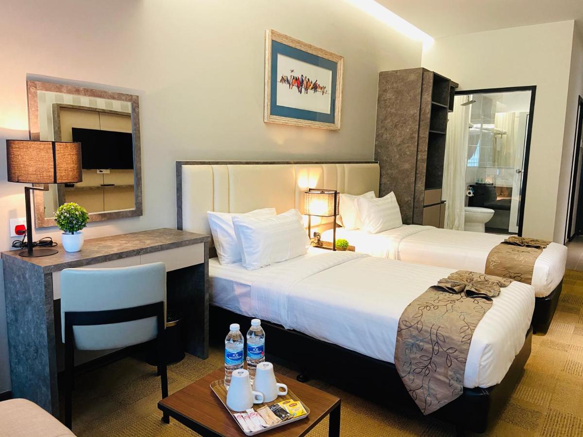 Glex Hotel Signature Johor Bahru Extérieur photo