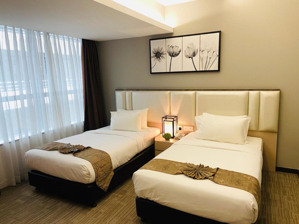 Glex Hotel Signature Johor Bahru Extérieur photo