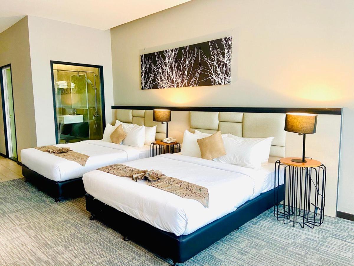 Glex Hotel Signature Johor Bahru Extérieur photo