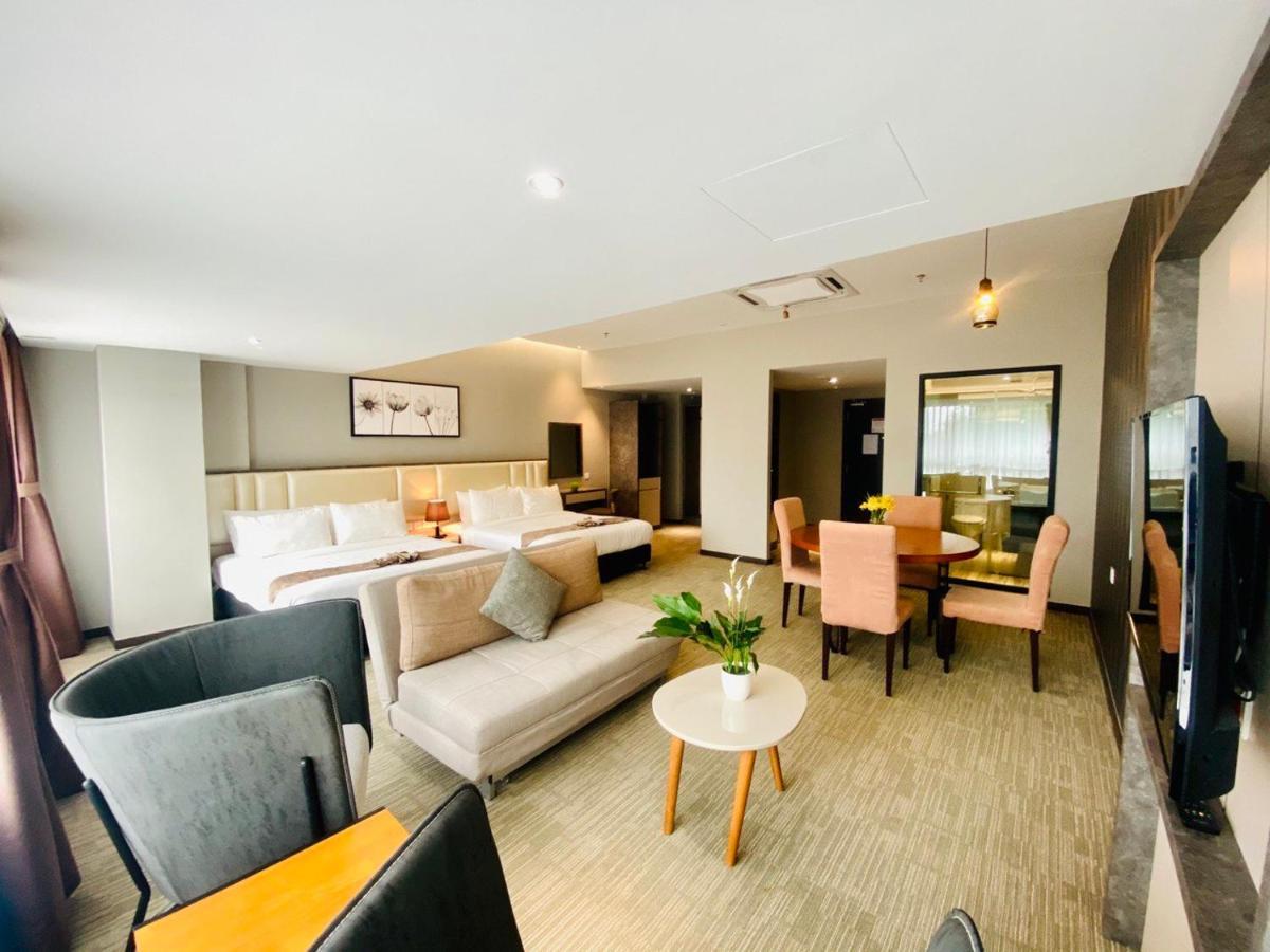 Glex Hotel Signature Johor Bahru Extérieur photo