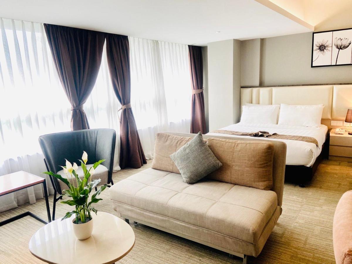 Glex Hotel Signature Johor Bahru Extérieur photo