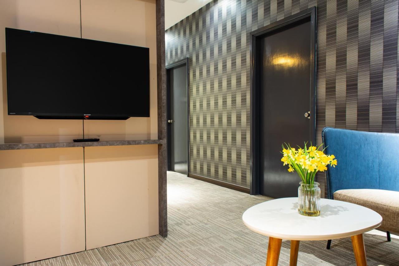 Glex Hotel Signature Johor Bahru Extérieur photo