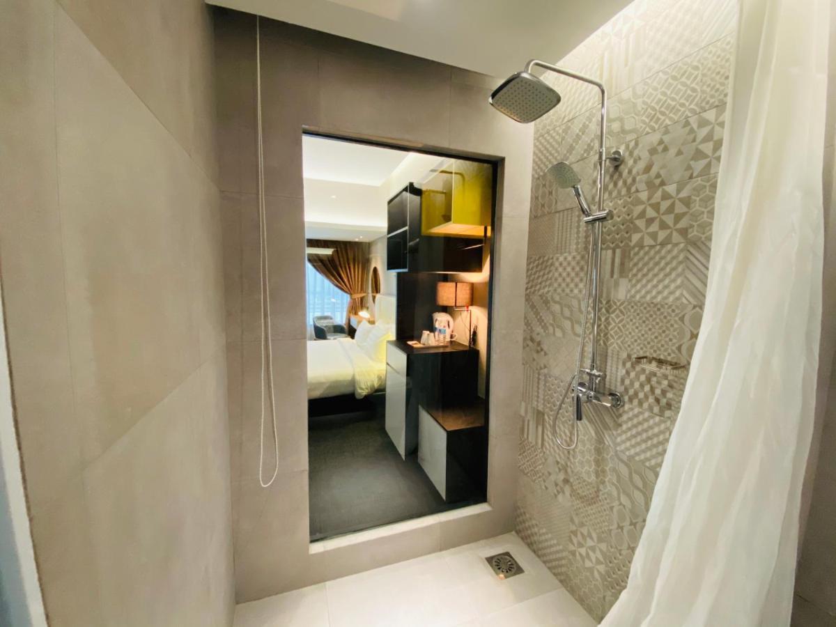 Glex Hotel Signature Johor Bahru Extérieur photo