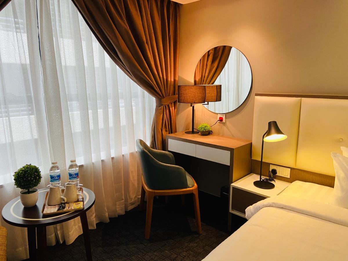 Glex Hotel Signature Johor Bahru Extérieur photo