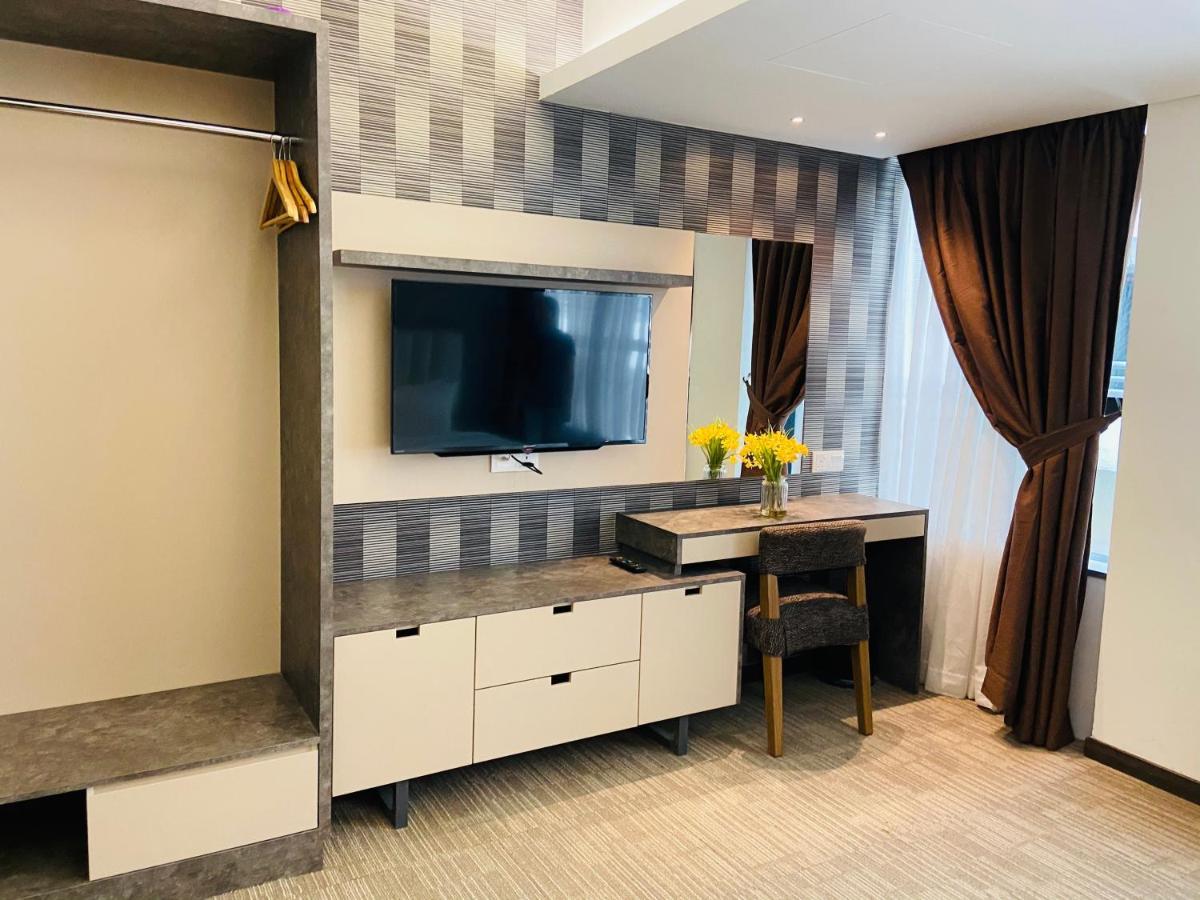 Glex Hotel Signature Johor Bahru Extérieur photo